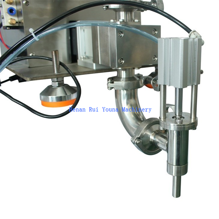 Quantitative Cream Filling Machine